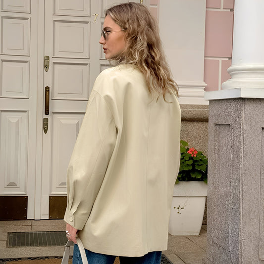 Nora – Damen Übergangsjacke mit Kontrastkragen und lockerer Passform