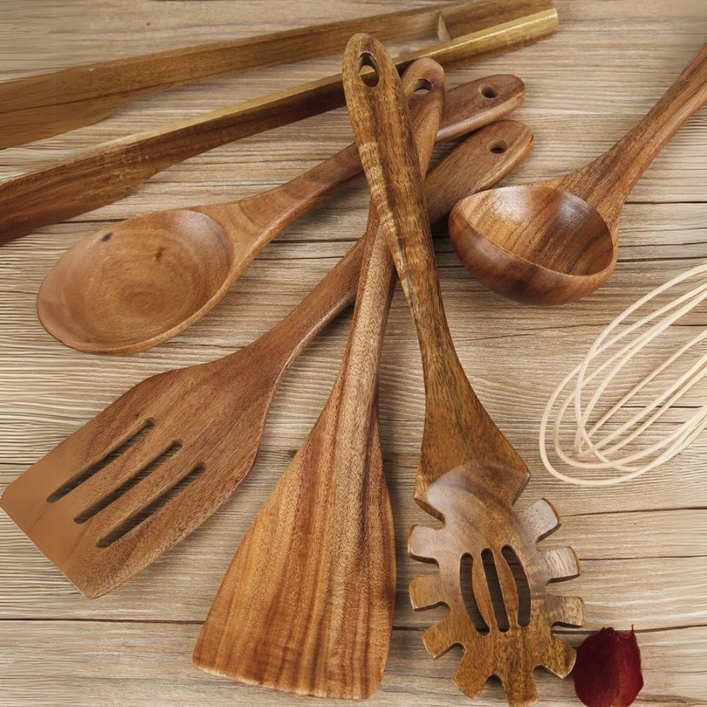 Natural Wood Kitchen Utensil Set with Comfortable Grip