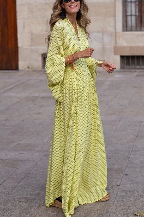 Raquel | Vestido holgado con cuello en V y gran dobladillo