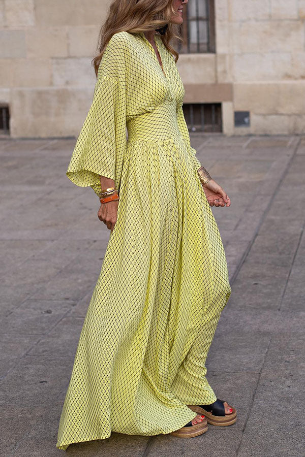 Raquel | Vestido holgado con cuello en V y gran dobladillo