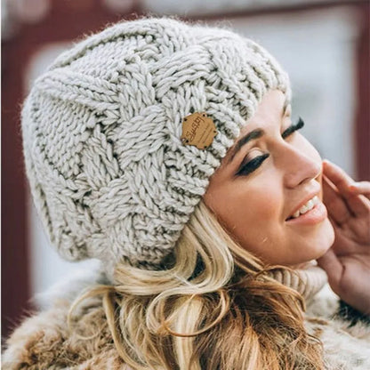 Cecilia – Grob gestrickte Wintermütze für Damen