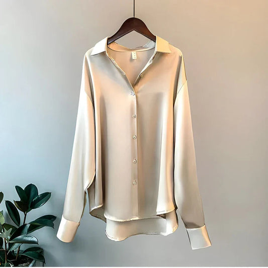 Clara - Damenbluse mit Satin-Finish und klassischem Kragen