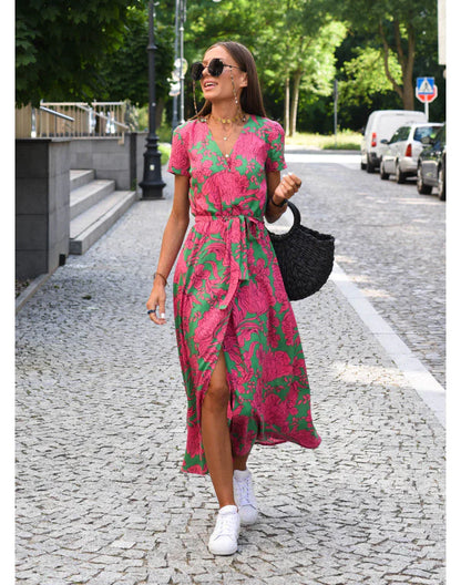 Stuttgart | Glamorous Allure Damenkleid