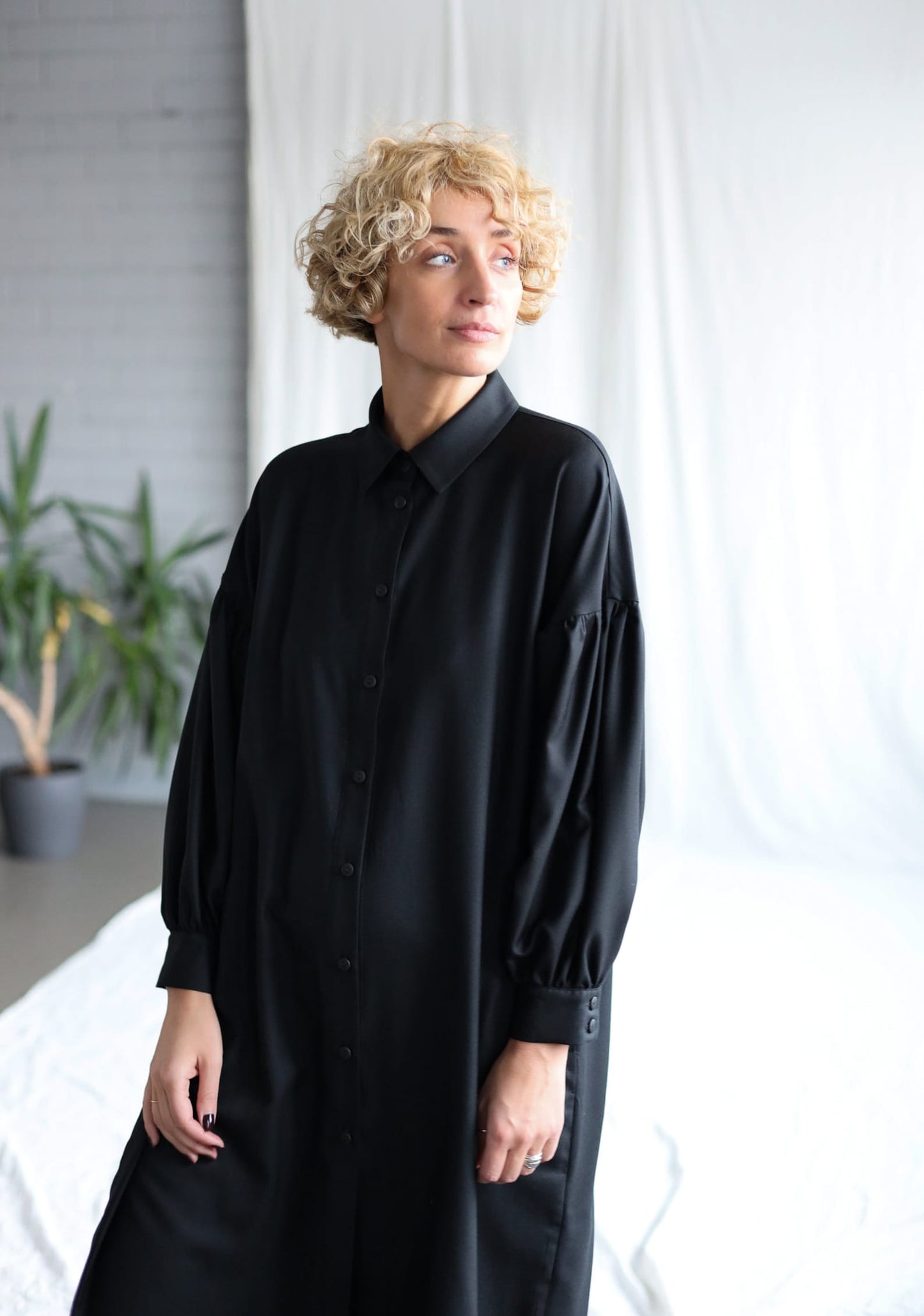 Hemdkleid aus Wolle - Entspannte Eleganz und weiche Struktur