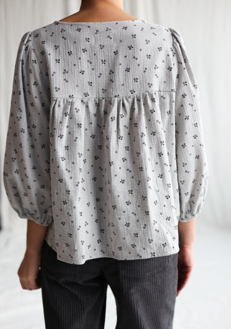 Bluse mit floralen Puffärmeln - weiche Doppelgaze & feminine Form