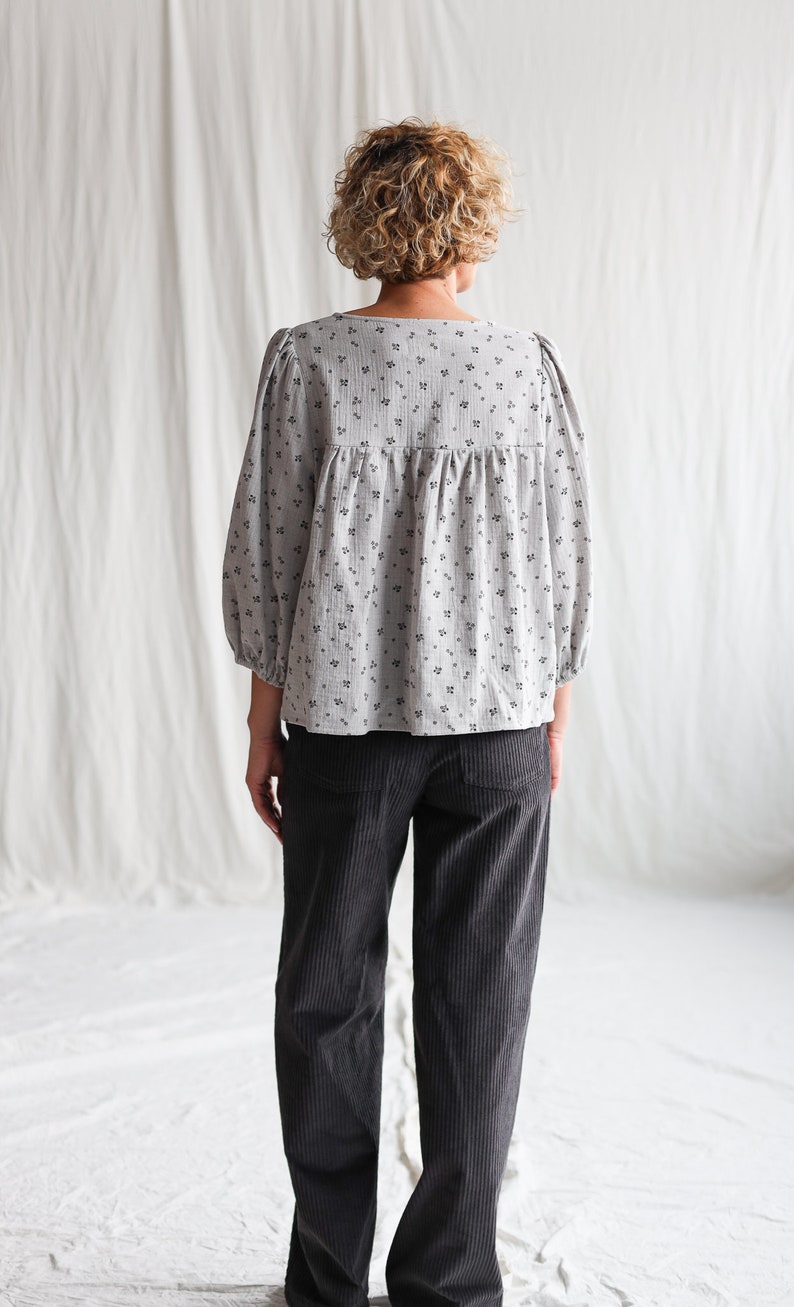 Bluse mit floralen Puffärmeln - weiche Doppelgaze & feminine Form